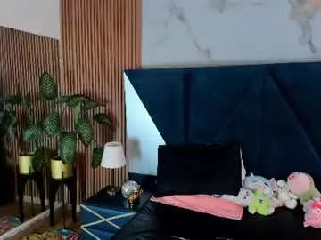 Oliviacollinns  live sex cam