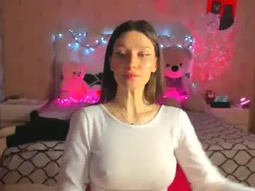 Unearthly_di  live sex cam