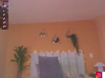 Valerycolins  live sex cam