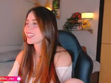 Wolfsfoster  live sex cam