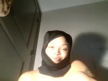 Babyhoneybaby  live sex cam