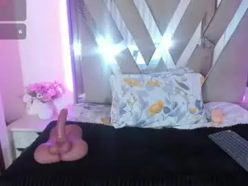 Casey_lorens  live sex cam