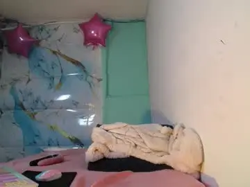 Celeste_polis  live sex cam