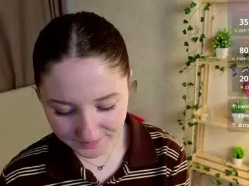 Cutierudy  live sex cam