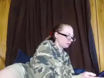 Daddyssleepingbeauty  live sex cam