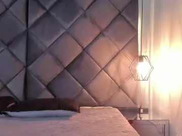 Ebonyx40  live sex cam