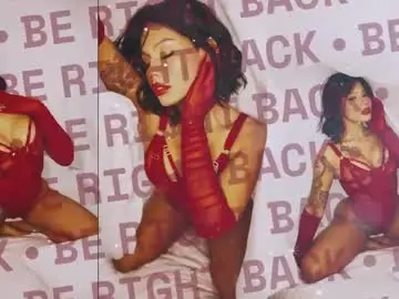 Laurensaenz  live sex cam