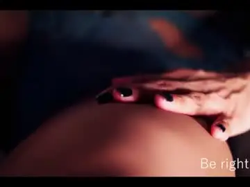 Laurensaenz  live sex cam