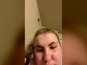 Minnie_marie420  live sex cam