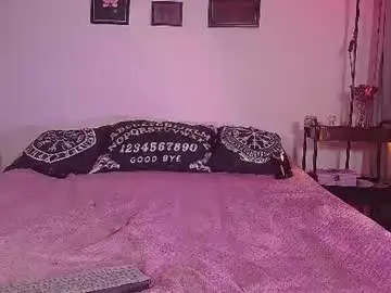 Nina__evans_  live sex cam