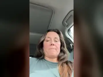 Veletsage  live sex cam