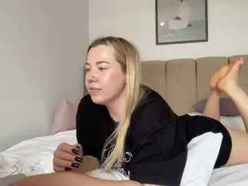 Alyrasun  live sex cam