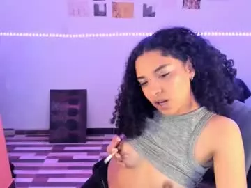 Biancaitsback  live sex cam
