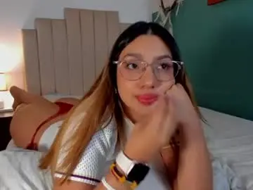 H3y_mia3  live sex cam