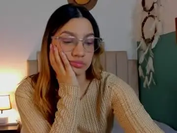 H3y_mia3  live sex cam