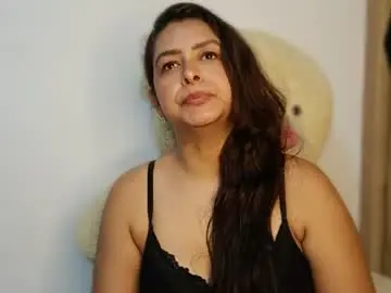 Kiaraluxe_17  live sex cam