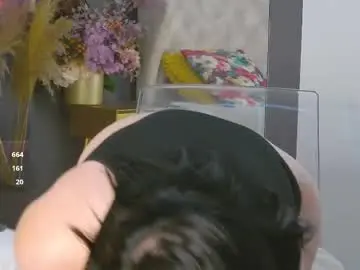 Leah_brooks  live sex cam