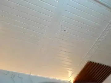 Lya_golden  live sex cam