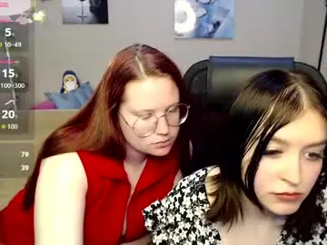 Miley_lyz  live sex cam