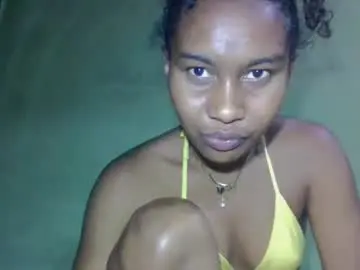 Oolyette  live sex cam