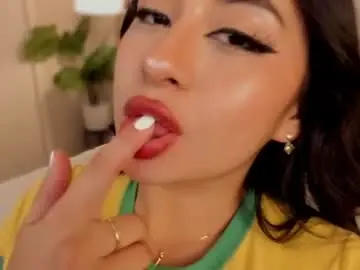 Queen_liana  live sex cam