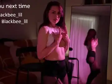 _blackbee_  live sex cam