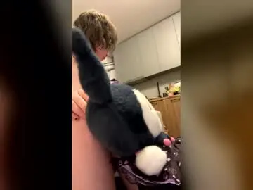 Bl00dytits  live sex cam