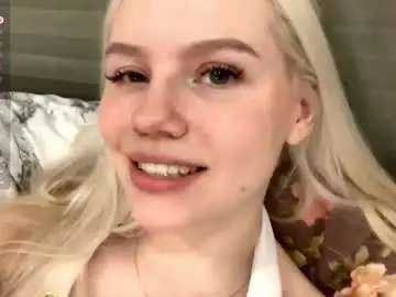 Blonde_aria  live sex cam