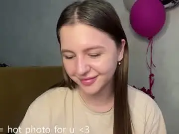 Corneliaprows  live sex cam