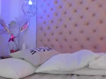 Denisse_logan  live sex cam
