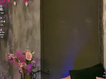 Divacassie  live sex cam