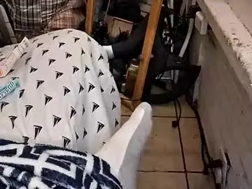 Krissoyhussle_20  live sex cam