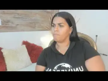 Lathiffa  live sex cam