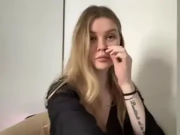 Lenitaschmidtka  live sex cam