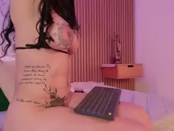 Mia_hill1_  live sex cam