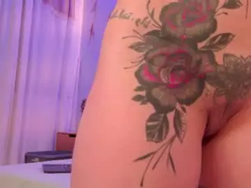 Mia_hill1_  live sex cam