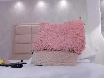 Miaacollins__  live sex cam