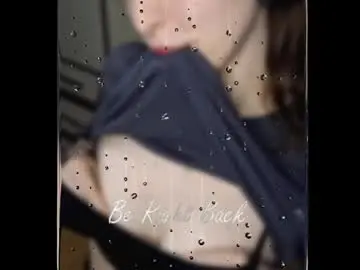 Whitleyscianna  live sex cam