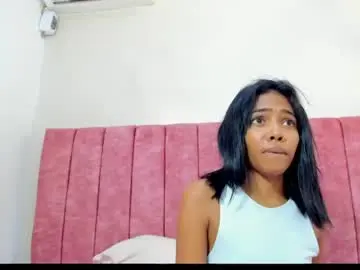 Willow__smith  live sex cam