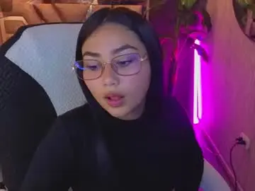 Belinda_cherry_  live sex cam