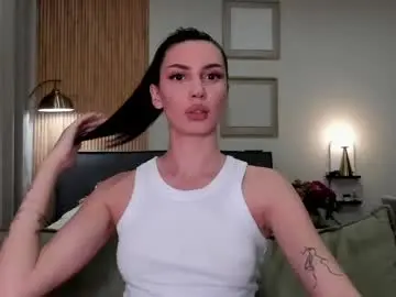 Bellarowen  live sex cam