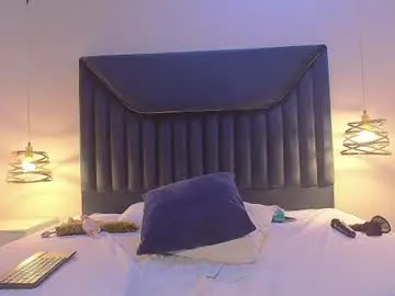 Camilamoons  live sex cam