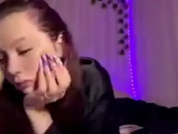 Carolynexford  live sex cam