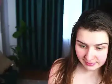 Cathiefavuzzi  live sex cam