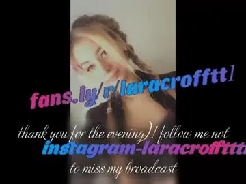 Laracroftt  live sex cam