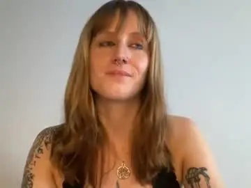 Larasweetgirl  live sex cam