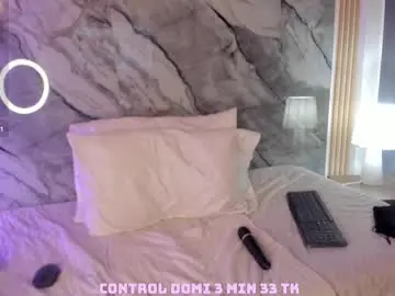 Liathompsons  live sex cam