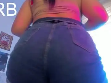 Lilith_salvatoree  live sex cam