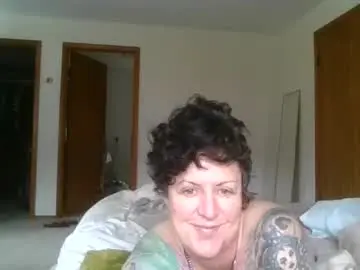 Perinne50  live sex cam