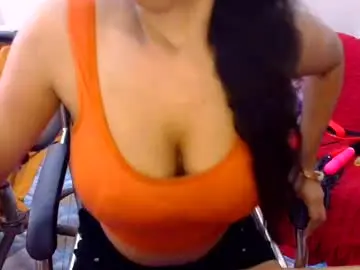 Sweetsour18  live sex cam